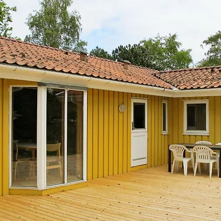 Four-bedroom In Vaeggerlose 18 *