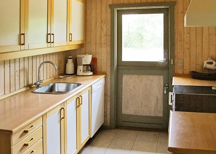 8 Person In Vaeggerlose-by Traum * Bøtø By