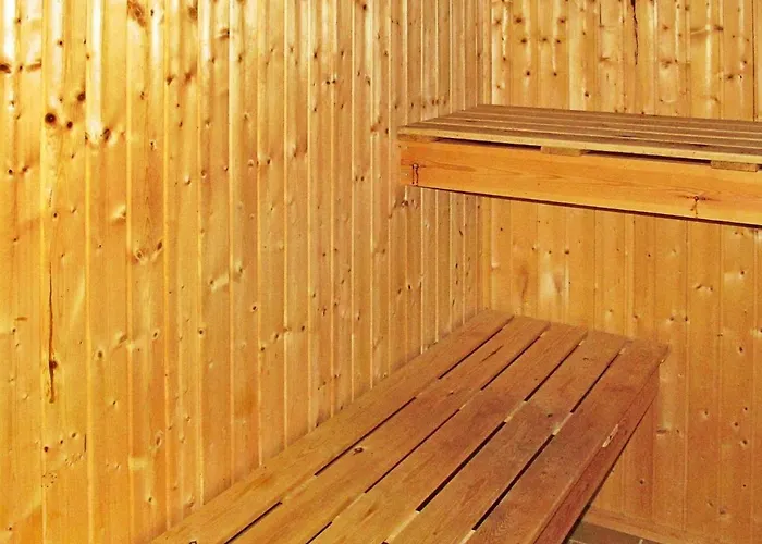 8 Person In Vaeggerlose-by Traum Bøtø By